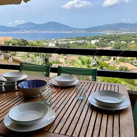 Ella - Stunning Sea View 2Br, Pool & Padel -By Tgb דירה פורטיסיו