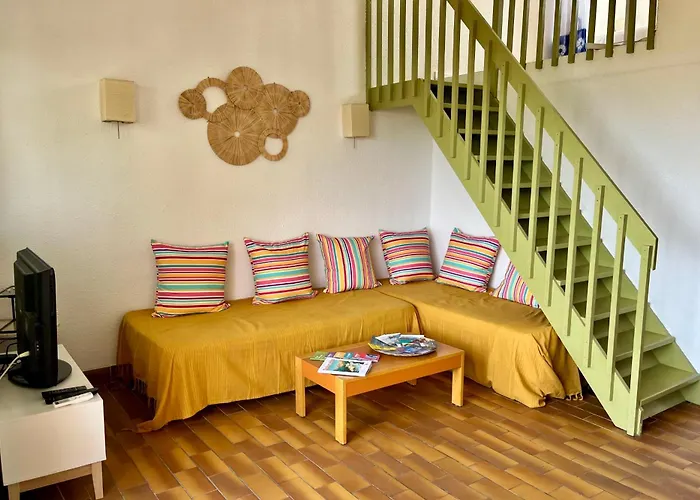 公寓 Ella - Luminous 2br Cosy - By Tgb